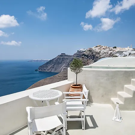 Apart Otel Pantelia 4*