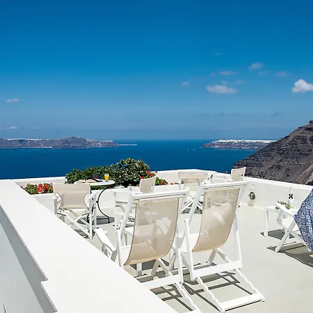 Apart Otel Pantelia 4*