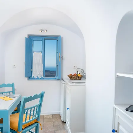 Pantelia Fira (Santorini)