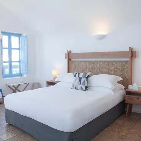 Pantelia Fira (Santorini)