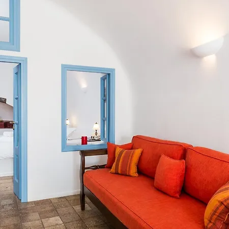 Pantelia Aparthotel Fira (Santorini)