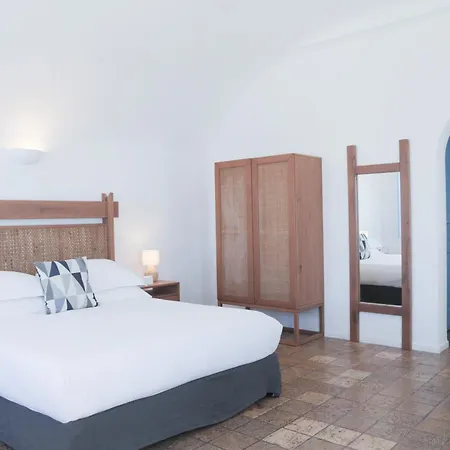 판텔리아 스위트 아파트호텔