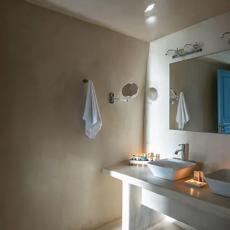 Aparthotel Pantelia Fira (Santorini)