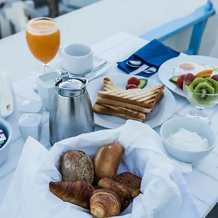 Pantelia Fira (Santorini)