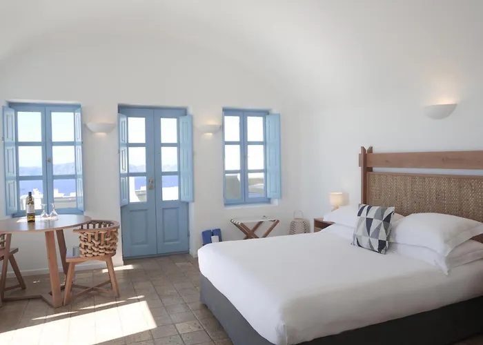 Pantelia Fira (Santorini)