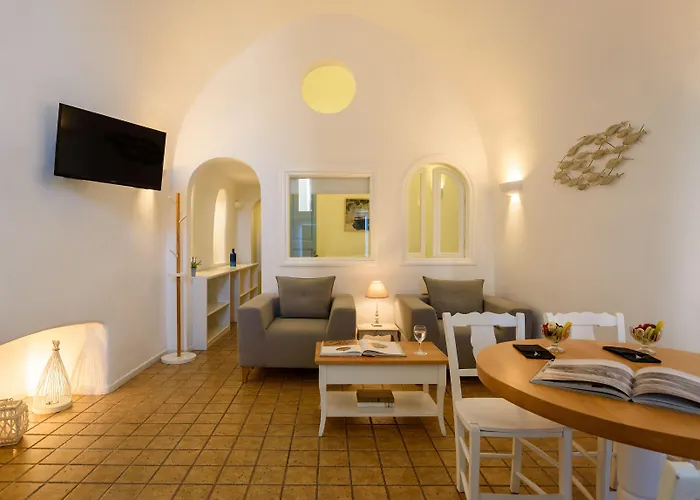 Pantelia Fira (Santorini)