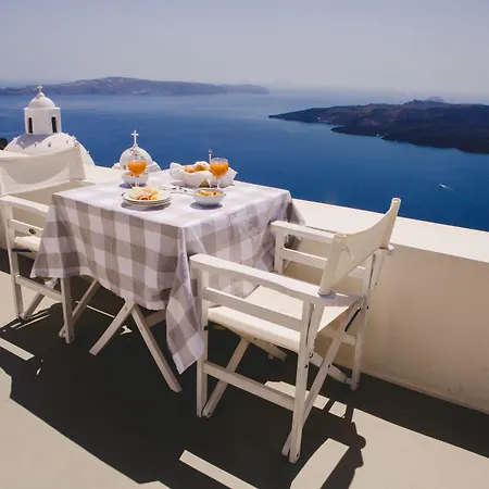 Pantelia Aparthotel Fira (Santorini)