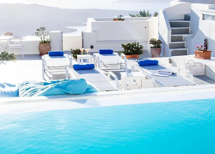 Pantelia Aparthotel 4*