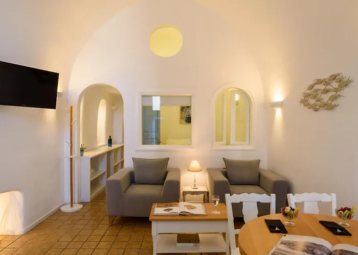 Pantelia Aparthotel 4*