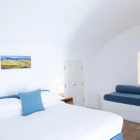 Lägenhetshotell Pantelia 4*