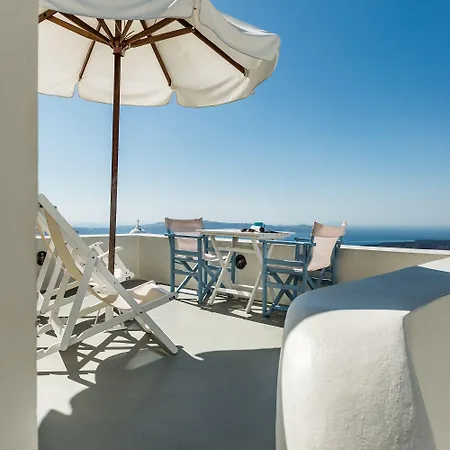 Pantelia Lägenhetshotell 4*